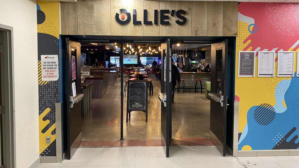 Ollie's, Carleton's on-campus pub